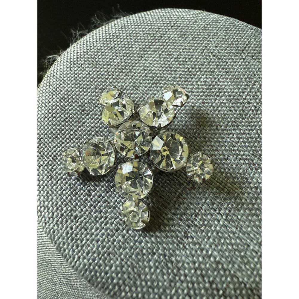 Vtg. Rhinestone Brooch Scatter Pin Clear Glass Crystal Silver Tone Flower Atomic
